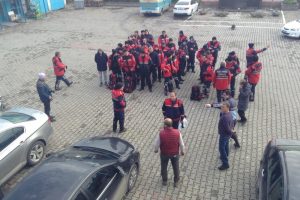 Yaşlı adamı 60 kişilik ekip arıyor