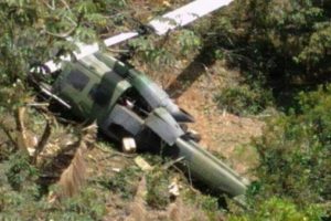 Askeri helikopter d&uuml;şt&uuml;: 10 &ouml;l&uuml;