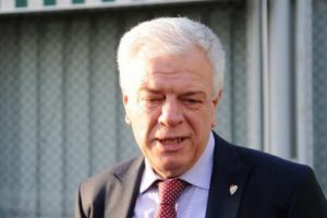 Bursaspor Kul&uuml;b&uuml; Başkanı Ali Ay: "Ligde başarılı olmaya &ccedil;alışacağız"