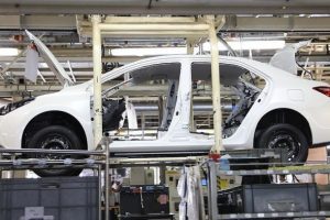 D&uuml;nyada otomotiv &uuml;retimi bu yıl 100 milyona ulaşacak