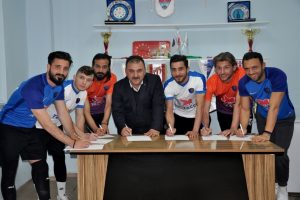 Bursa Karacabey Birlikspor'dan imza şov