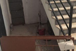 Merdiven boşluğunda cenin par&ccedil;aları bulundu