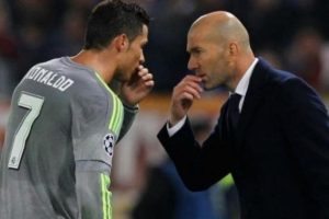 Zidane: "Ronaldo'suz Real Madrid d&uuml;ş&uuml;nemiyorum"