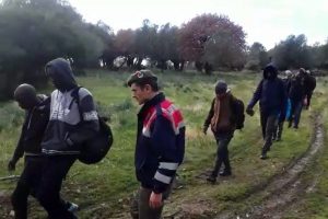 43 ka&ccedil;ak yabancı uyruklu yakalandı