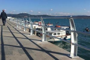Eylem yapılmıştı, bug&uuml;n bariyerler konuldu