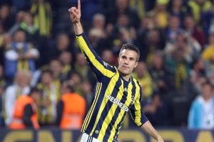 Robin van Persie taraftarlara veda etti