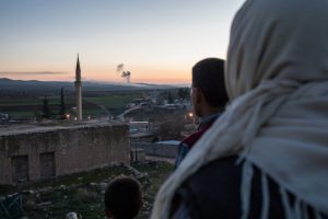 TSK a&ccedil;ıkladı! PYD/PKK sivilleri canlı kalkan olarak kullanıyor