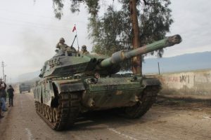 Tanklar Afrin'e ilerliyor