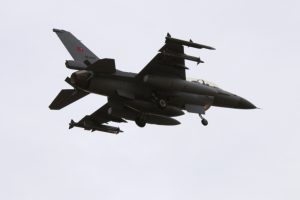 İncirlik'te savaş u&ccedil;ağı hareketliliği