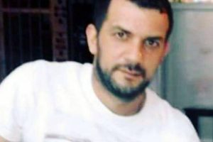 İzmir'de silahlı &ccedil;atışma: 1 &ouml;l&uuml;, 3 yaralı