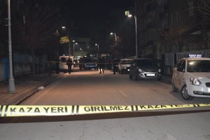 Ş&uuml;pheli poşet polisi alarma ge&ccedil;irdi