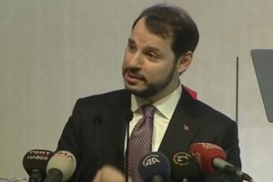 Bakan Albayrak'tan &ouml;nemli a&ccedil;ıklamalar!