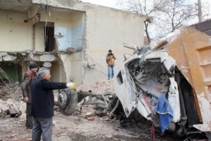 Kaza yapan kamyon 15 ay sonra evden &ccedil;ıkartıldı