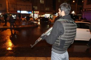 Diyarbakır'da 600 polisle uygulama
