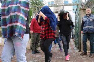 Fuhuş operasyonunda 25 tutuklama