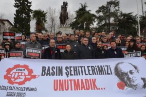 &Ccedil;GD Bursa Uğur Mumcu'yu andı