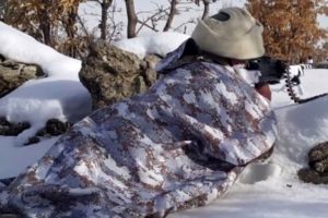 Ter&ouml;re i&ccedil;eride dışarıda darbe