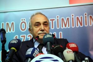 Bakan Fakıbaba'dan lisanslı depoculukla ilgili a&ccedil;ıklama