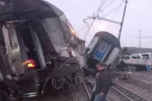 İtalya'da feci tren kazası! &Ouml;l&uuml; ve yaralılar var