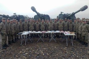 Minik kalplerden Mehmet&ccedil;ik'e duygulandıran hediye