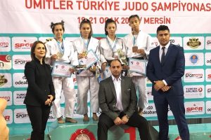 Bursa'da Gemlikli judocunun b&uuml;y&uuml;k başarası