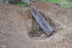 Define aradılar! Bursa'da zeytin tarlasında 2 metre derinliğinde &ccedil;ukur