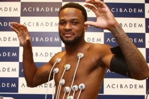 Beşiktaş Larin i&ccedil;in FIFA'ya gidiyor!