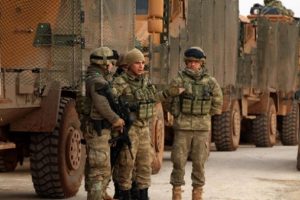 Afrin'deki zırhlı ara&ccedil;larda dikkat &ccedil;eken detay