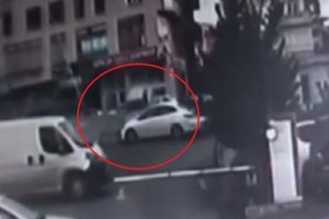 Ara&ccedil; k&ouml;pr&uuml;den b&ouml;yle u&ccedil;tu