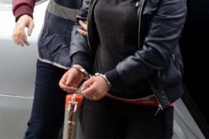 Eşini &ouml;ld&uuml;ren kadın i&ccedil;in karar verildi