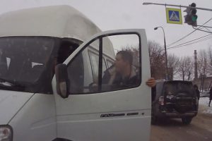 Alkoll&uuml; s&uuml;r&uuml;c&uuml;y&uuml; b&ouml;yle durdurdu