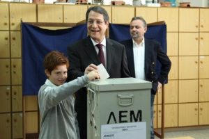 G&uuml;ney Kıbrıs Rum Y&ouml;netimi pazar g&uuml;n&uuml; sandık başına gidiyor