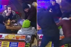 Hainlerden şehrin ortasında gen&ccedil;lere isyan ettiren dayak!