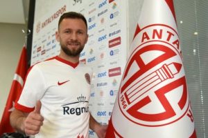 Hakan &Ouml;zmert: "Başarılı olmaya geldim"