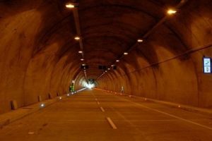 İstanbul'da mesafeleri kısaltacak t&uuml;nel a&ccedil;ılıyor