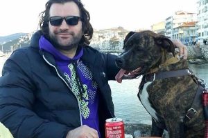 Bursa'da 'Havlama cinayeti' ş&uuml;phelisi tutuklandı, aile k&ouml;pekle apartmandan taşındı