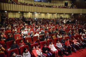 Bursa Yıldırımlı &ccedil;ocuklar tiyatroya doydu