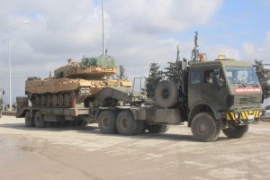 &Ouml;nc&uuml;pınar Sınır Kapısı'ndan Afrin'e zırhlı birlik sevkiyatı
