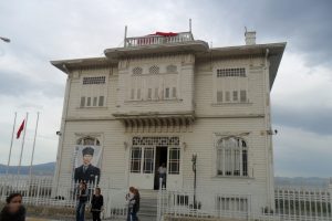 Bursa Mudanya'da m&uuml;badiller anıldı
