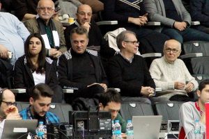 Fikret Orman'dan Beşiktaş Sompo Japan'a destek