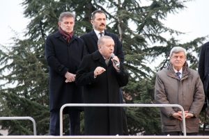 Erdoğan, Yuvacık'ta vatandaşlara seslendi