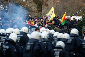 Almanya'da yasa dışı PKK y&uuml;r&uuml;y&uuml;ş&uuml;