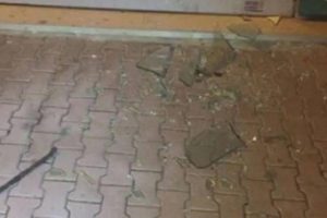 Adana'da karakola el yapımı bomba atıldı