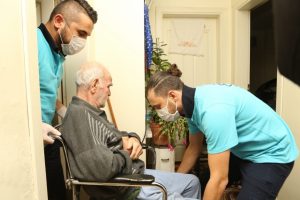 Bursa Nil&uuml;fer'de hasta ve bakıma muhta&ccedil; yaşlılar mutlu