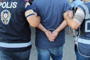 Zonguldak'taki uyuşturucu operasyonu: 28 g&ouml;zaltı