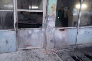 Cezaevinden &ccedil;ıkar &ccedil;ıkmaz iş yeri kundakladı