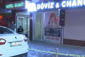Şoke eden olay! &Ouml;nce hırsızlar sonra polis soydu