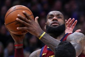 Cavaliers, Pistons'ı son &ccedil;eyrekte devirdi