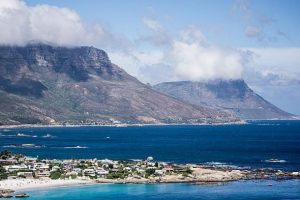 Cape Town'da M&uuml;sl&uuml;manlar yağmur duasına &ccedil;ıktı