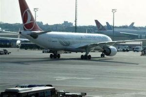 Kabin basıncı d&uuml;şen u&ccedil;ak geri d&ouml;nd&uuml;!